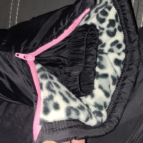 Old Navy baby snow pants 6-12M (M) - Picture 5 of 5